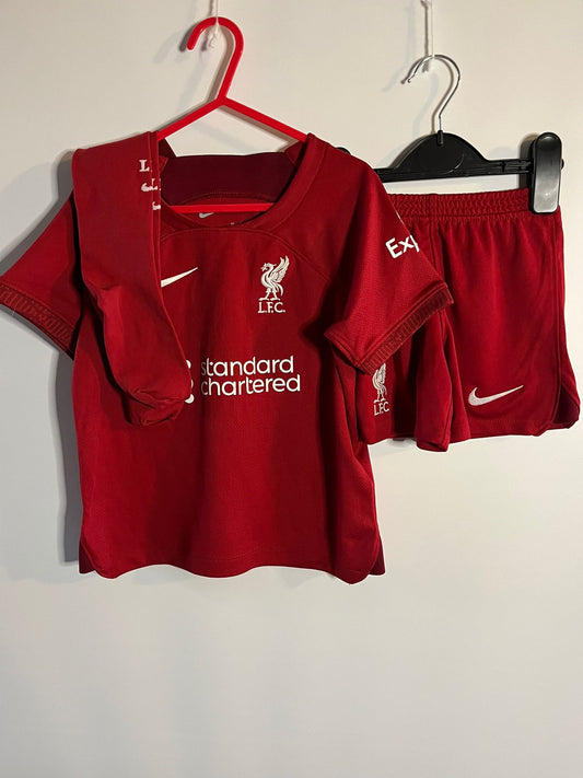 Nike - Football Kit (XS)