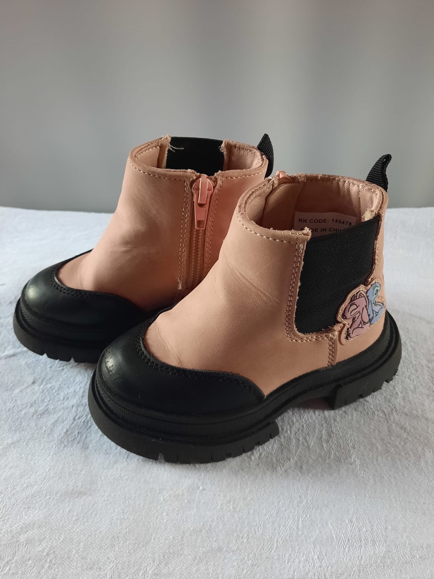 Disney - Boots (6)