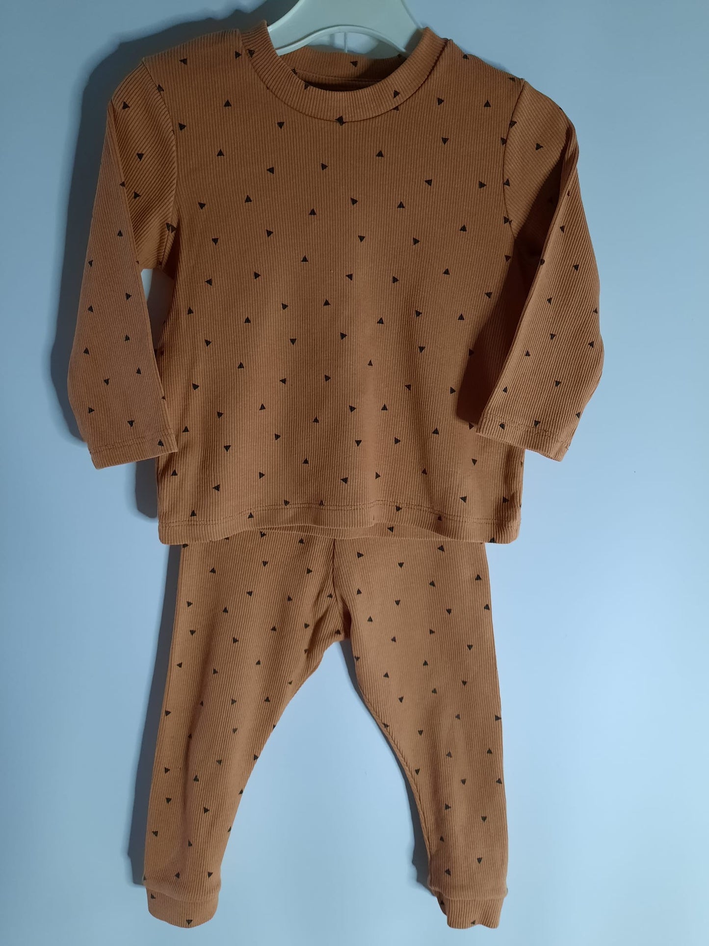 Primark - Top and leggings set (6-9M)