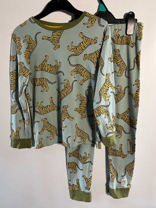 Sam Faiers - PJs (6-7)