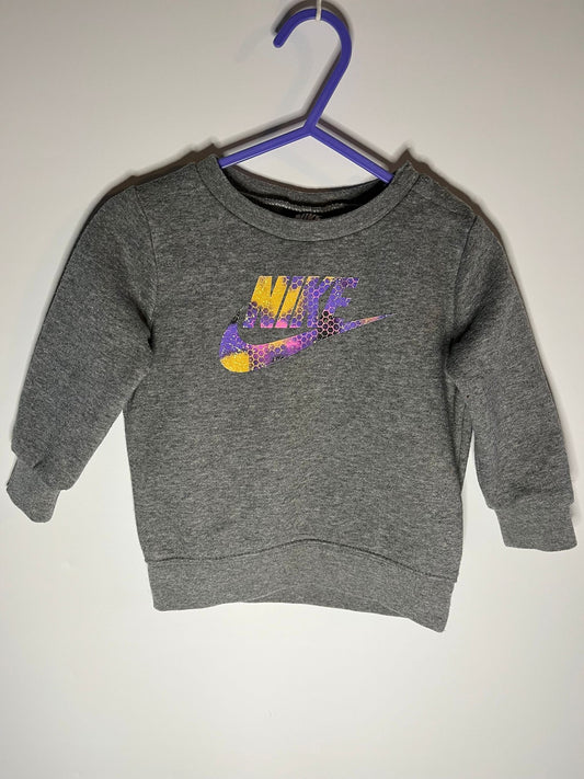 Gray sweatshirt with colorful Nike logo - Preloved - Little Drums