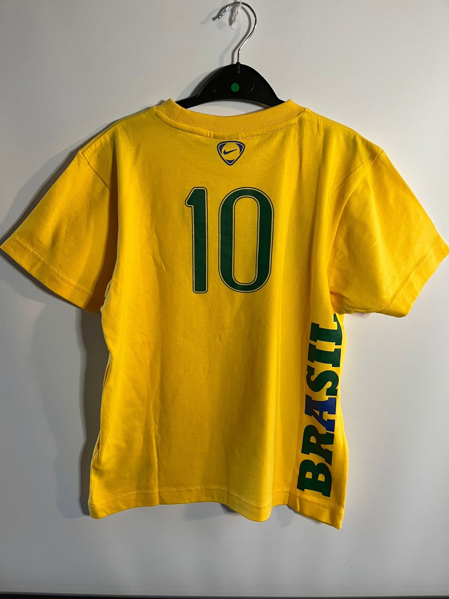 BNWT Nike - Tshirt (11-12)