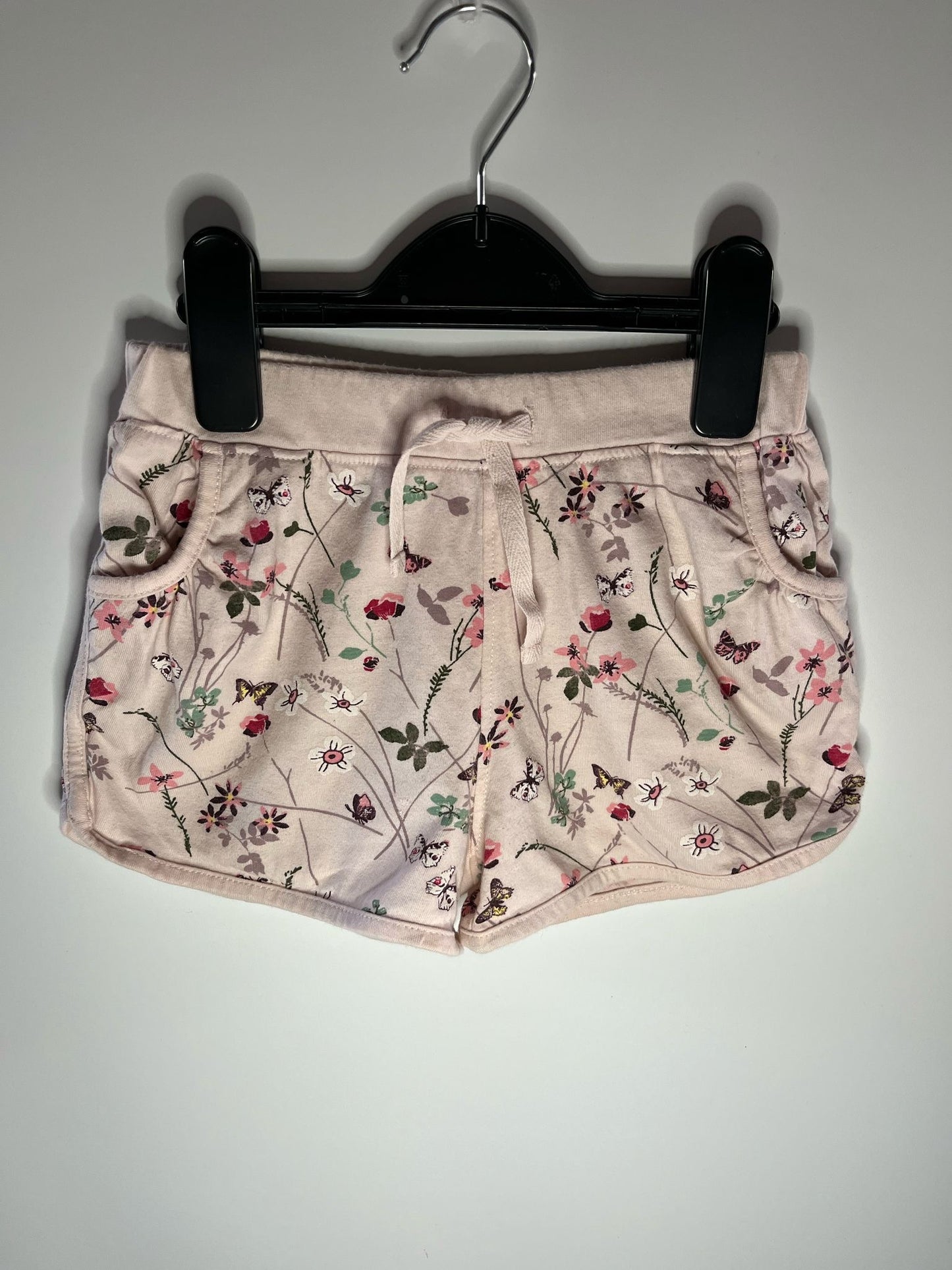 Preloved Evie angel pink flower shorts size 5 years. Little Drums