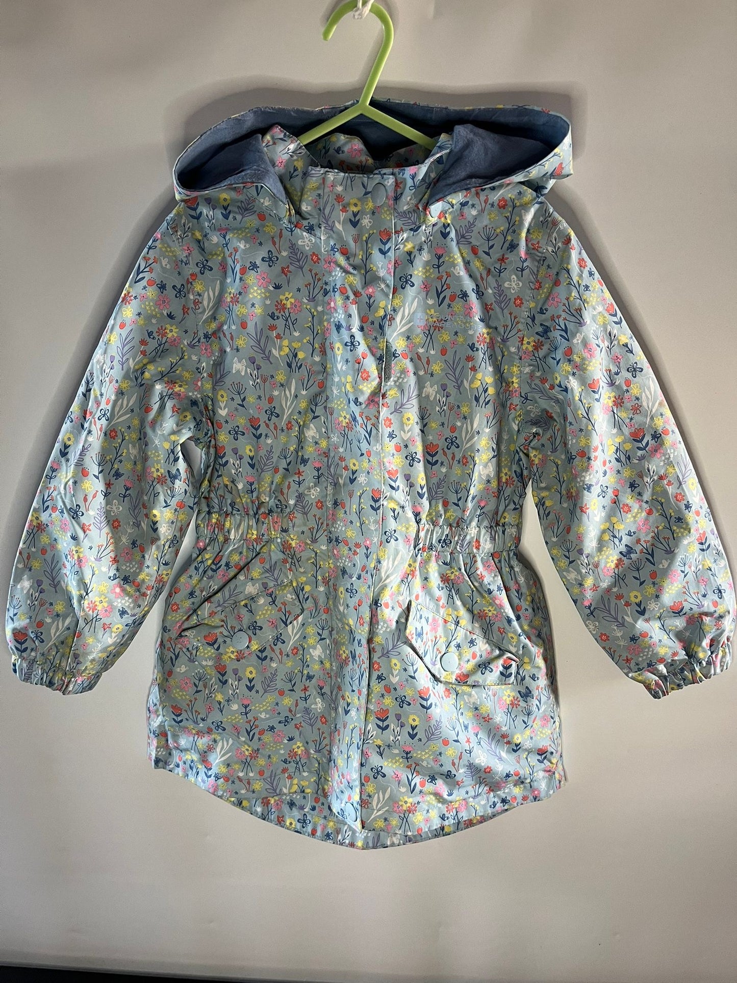 Mountain warehouse raincoat little drums preloved