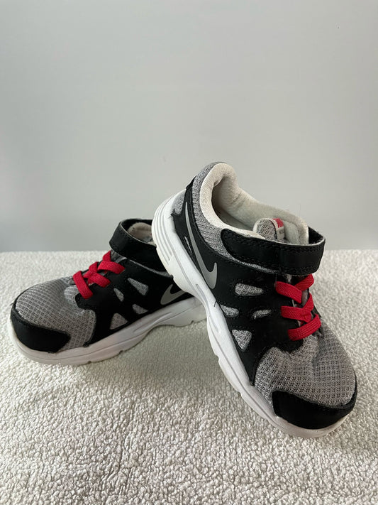 Nike - Trainers (7.5)