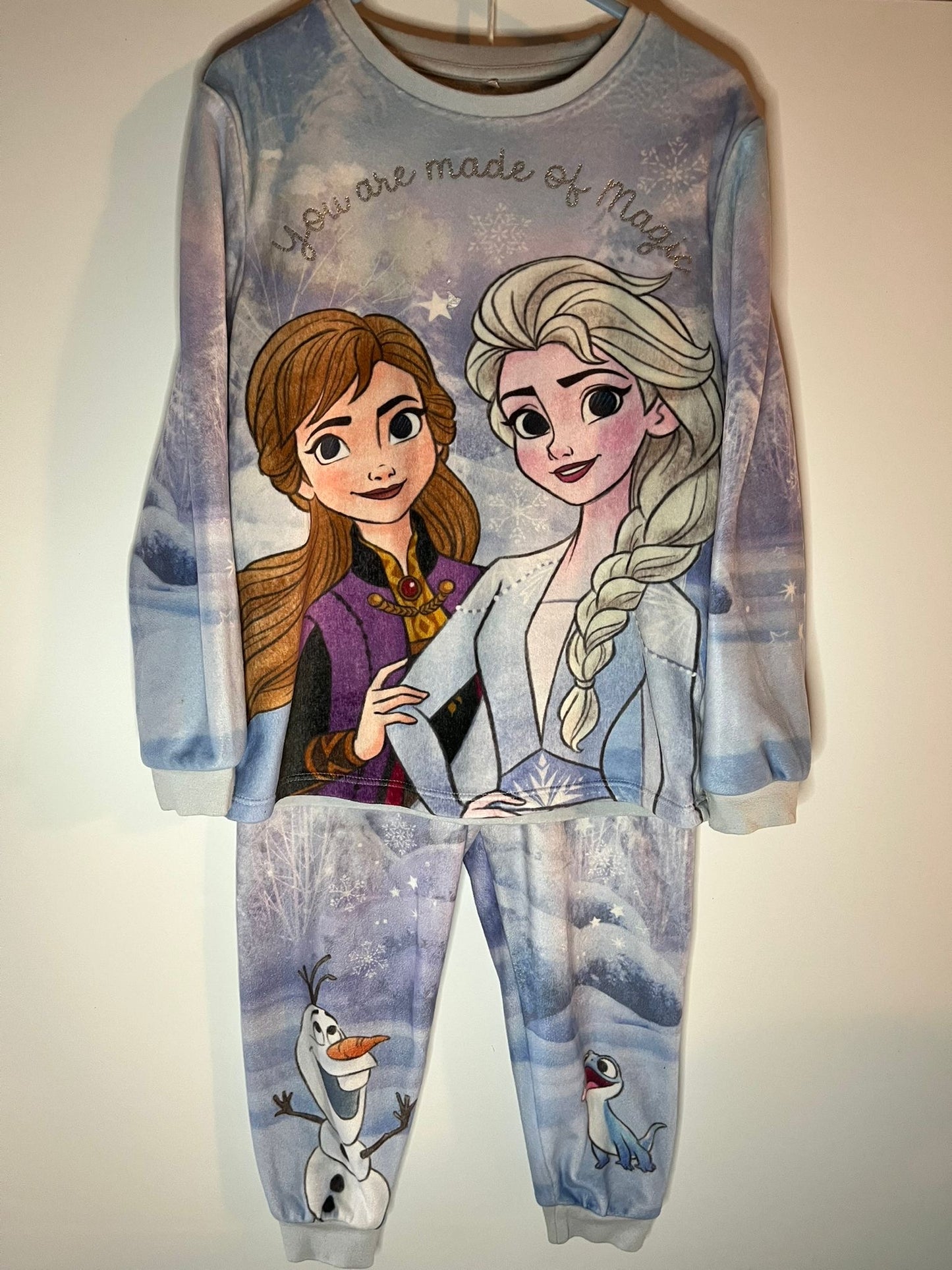 Frozen pj set George, preloved little drums