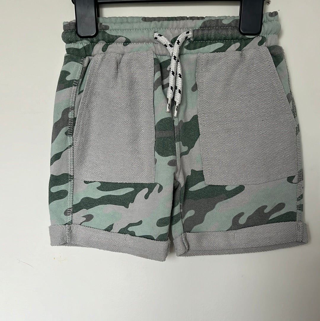 Very - shorts (2-3)