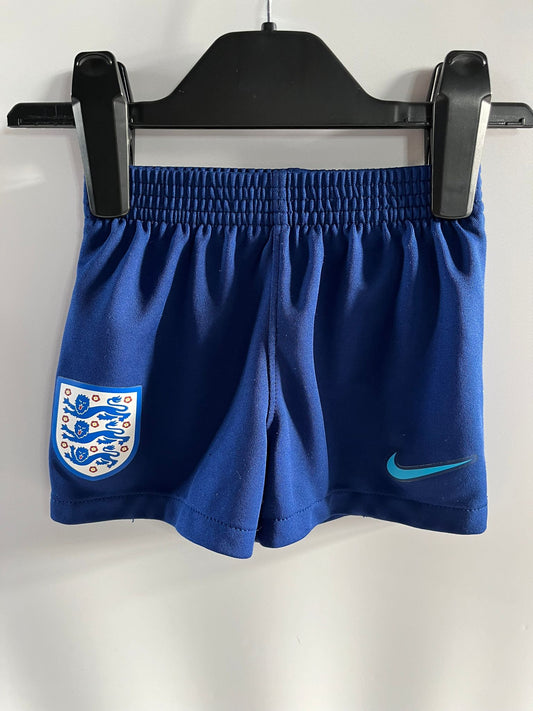 Nike - Shorts (9-12M)