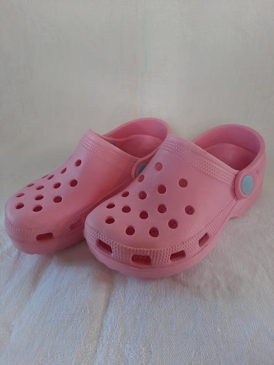 Morrisons - Crocs (8)