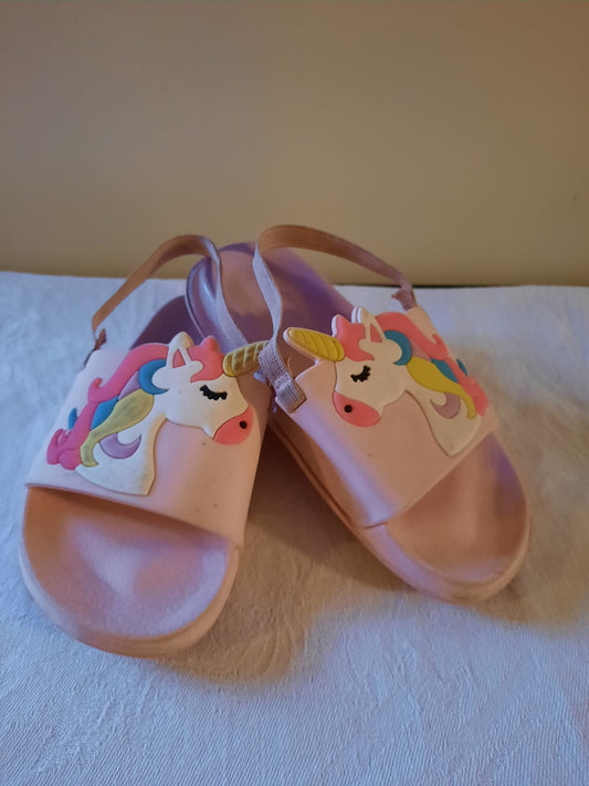 Unicorn sandles (9)