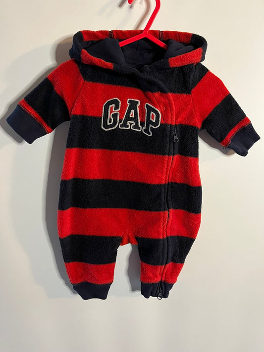 Gap - All in one (0-3M)