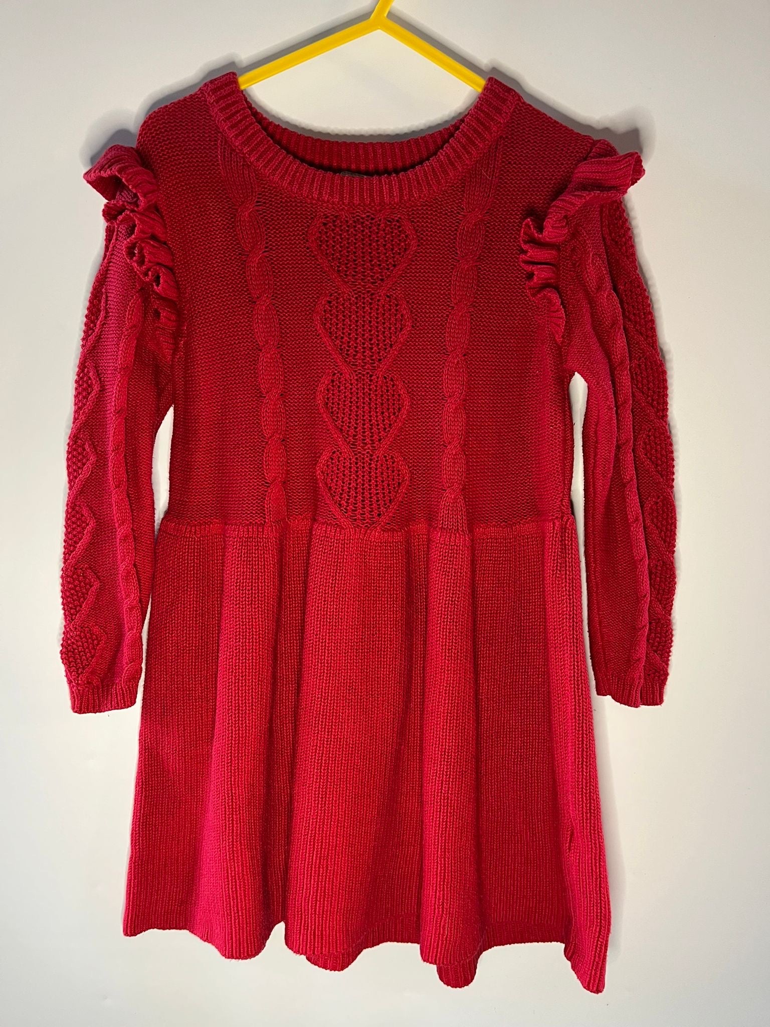 Red knitted dress with ruffled sleeves preloved little drums 