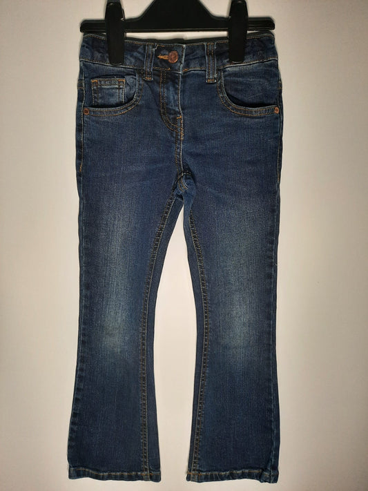 M&S - Jeans (6-7)
