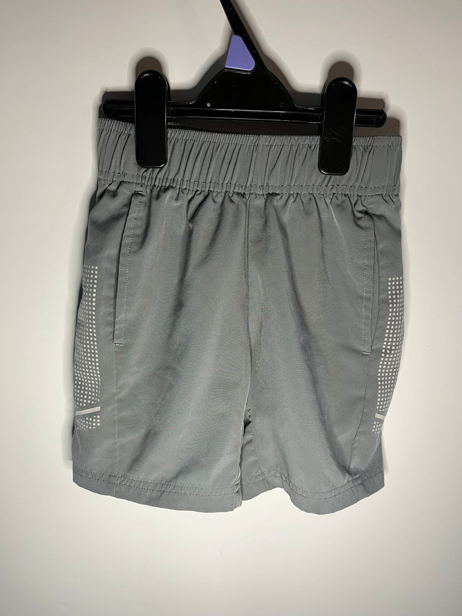 Grey sport shorts, size 4 to 5 years. Dunnes store, preloved little drums
