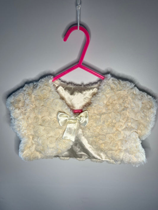 White fluffy children's jacket with a bow - George 3-6 months preloved little drums 