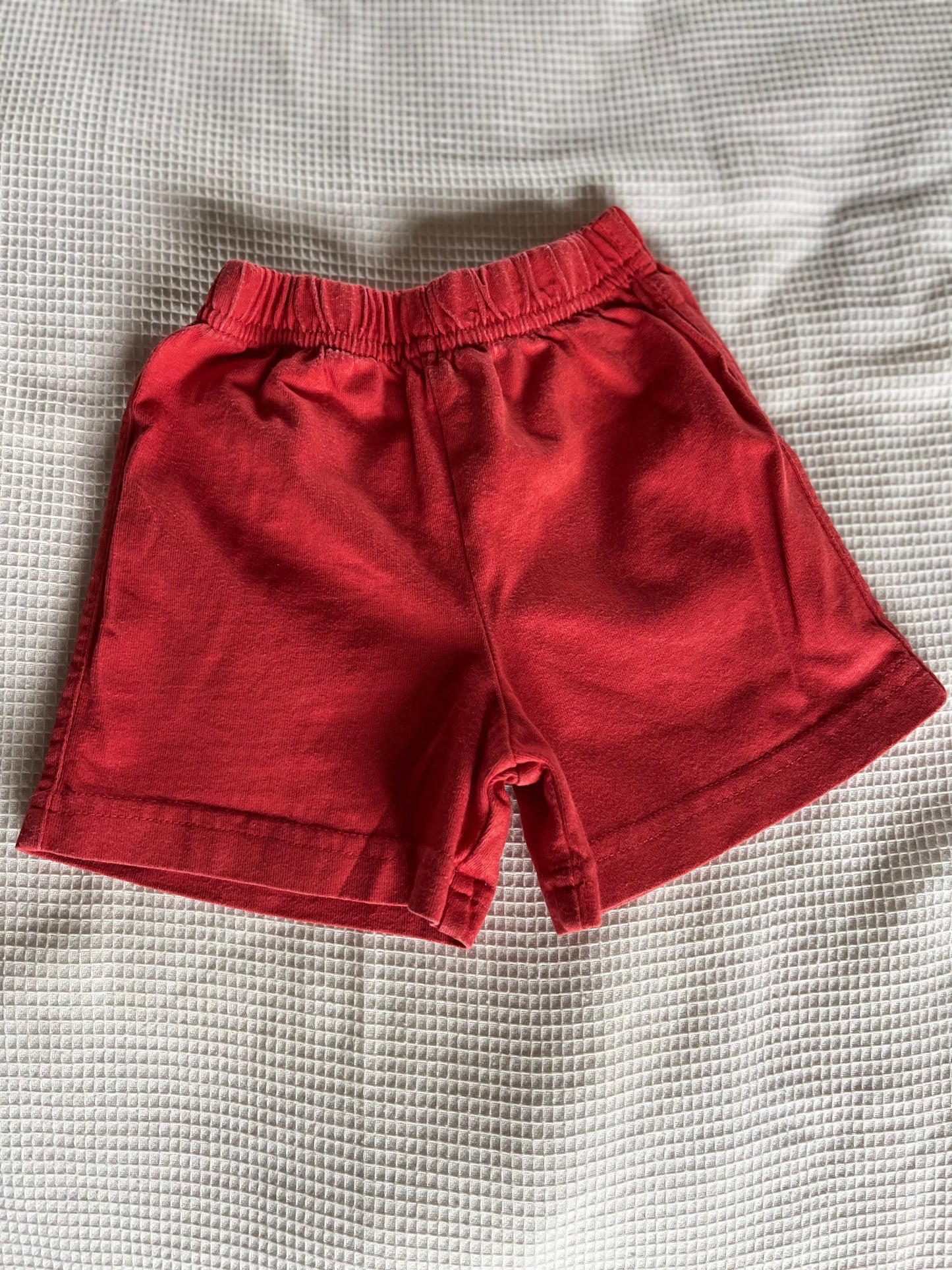 TU - shorts (3-6M)