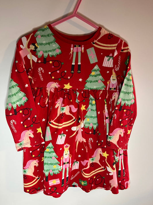 Red Christmas pattern dress, size 12-18 months. Preloved - Little drums 