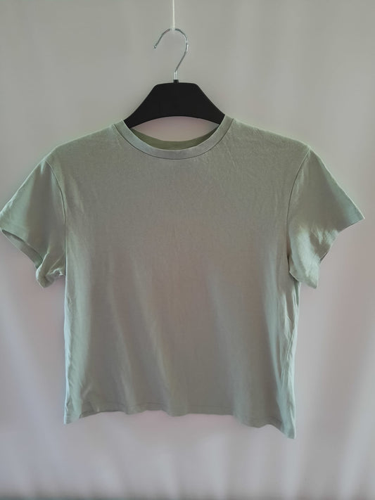 H&M - Top (8-10)
