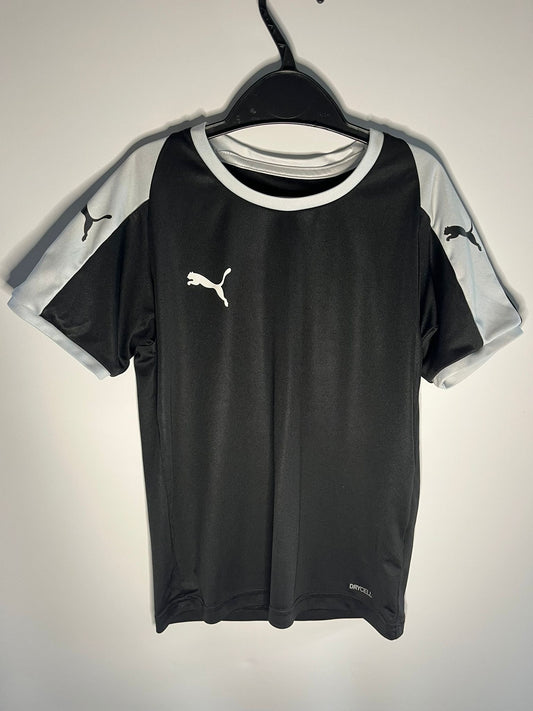 Preloved Puma black and white top size 7 to 8 years. Little Drums.