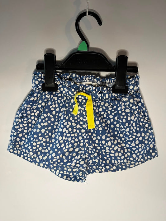 Blue and white spotted print shorts with a bright yellow drawstring, mini boden preloved little drums size 5 years 