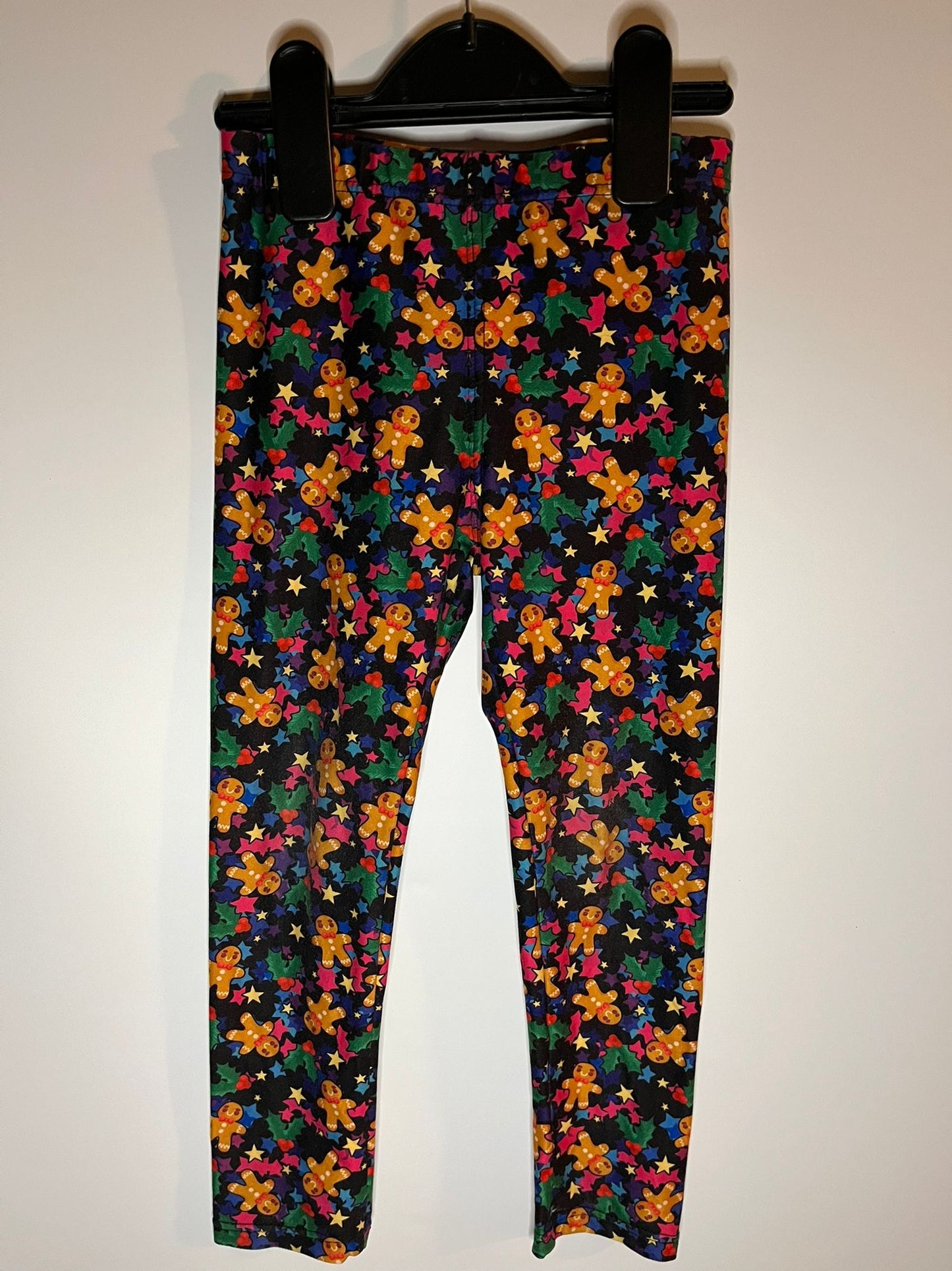 gingerbread-man-leggings-4-5-lucy-locket-love or human readable: Gingerbread man leggings, size 4-5 years (Lucy Locket Love)